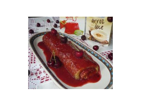 Torta de Cereja com Molho de Frutos Silvestres