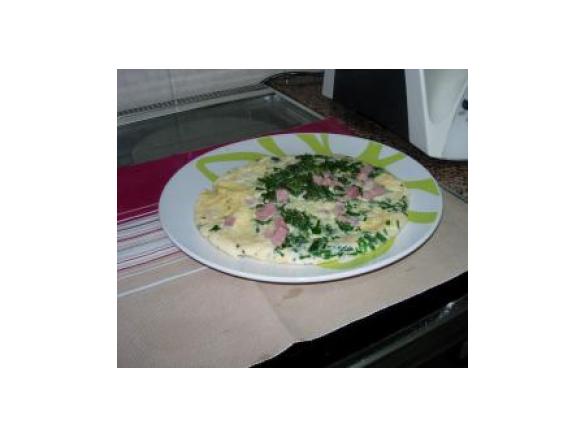 Omeleta de espinafres e fiambre