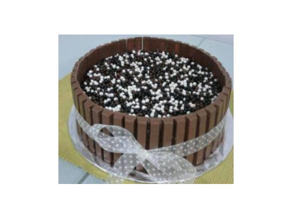 Bolo de Aniversário "Kit Kat"