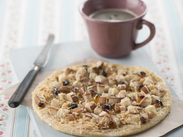 Piza de pera e frutos secos