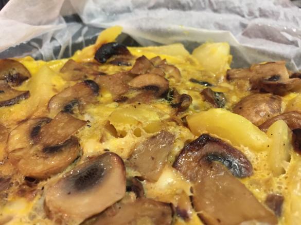 Tortilha de batata e cogumelos