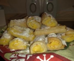 Enrroladinhos com Creme Pasteleiro
