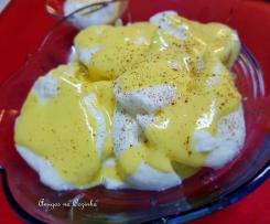 Farófias de merengue com creme inglês