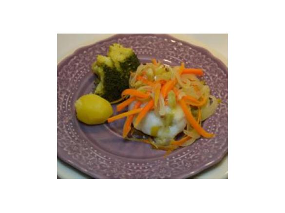 Medalhões de pescada no papelote