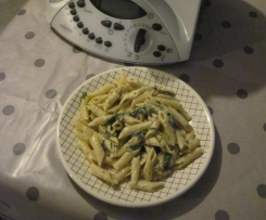 Penne com Molho de Tomate Seco e Espinafres