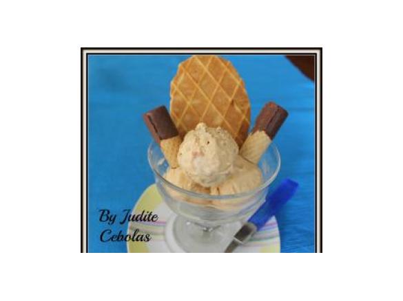 Gelado (tipo Haagen Daz) com bolachas belgas