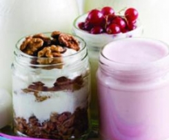 Iogurte natural com aroma de limão