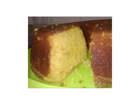 Bolo de Fubá com Coco