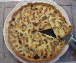 Tarte de queijo azul, pêra e nozes