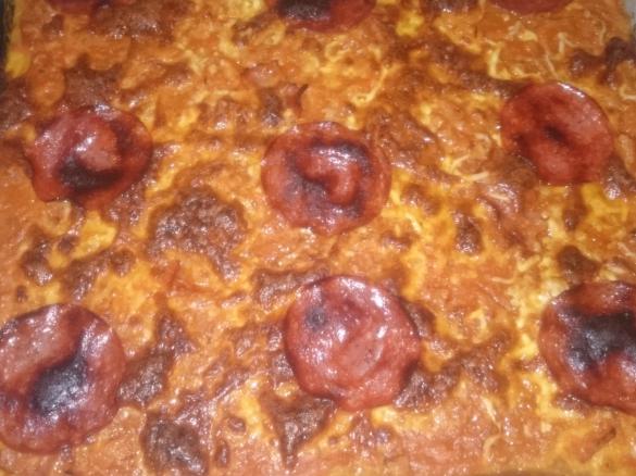 Massa pizza tipo Pizza - Hut + Molho de Tomate e Manjericão