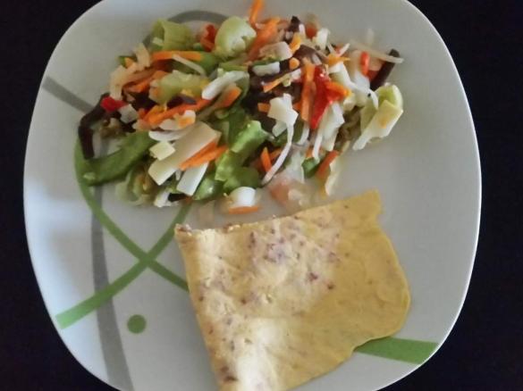 Mix oriental com Omelete de chouriço 