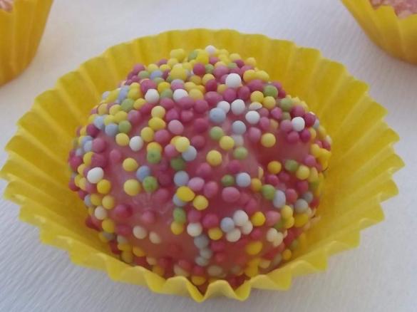 Brigadeiros de morango