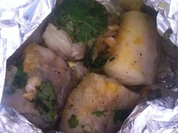 Sopa de abóbora, cubos de Tamboril a vapor com batata e espinafres salteados.