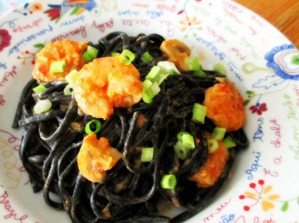 Linguine al nero di seppia alla vodka