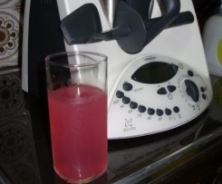 Sumo de Romã e Lima