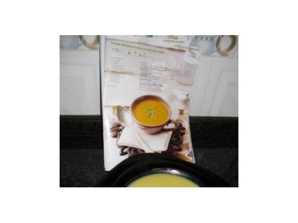 Creme de batata-doce e leite de coco