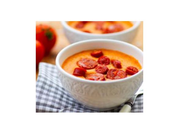Sopa de Tomate com Enchidos