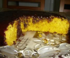 Bolo de cenoura com chocolate