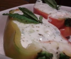 Pimentos Frescos recheados com iogurte