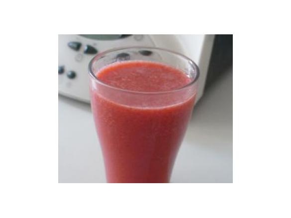 Smoothie morango, banana e laranja