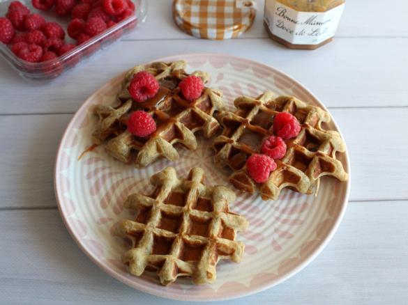 Waffles de Banana e Mel