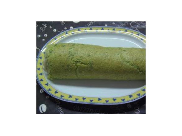 Torta light de agrião recheada com paté de queijo creme e salmão e com queijo e fiambre