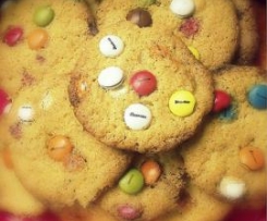 bolachas com drageias de chocolate (mm's, lacasitos, pintarolas ou outras)