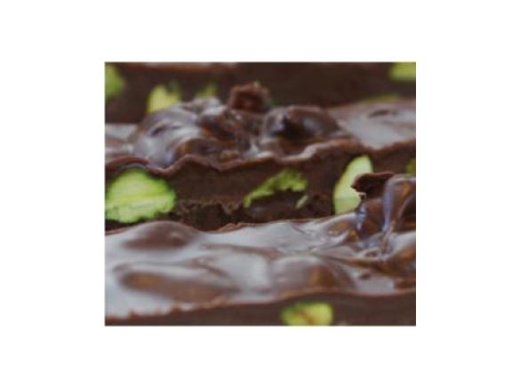Torrão de chocolate e pistácio