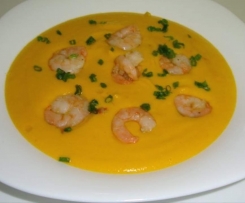 CREME DE ABÓBORA E CAMARÃO