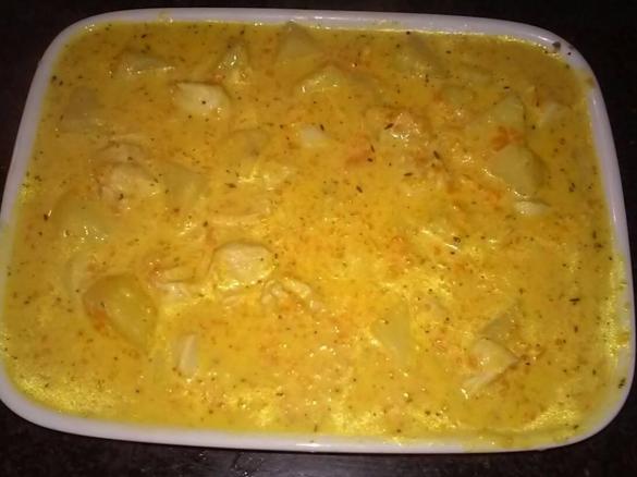 Guisado de frango cremoso com mostarda