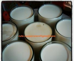 Iogurtes de banana, laranja e bolacha maria