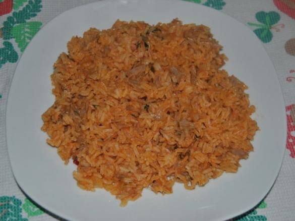 Arroz integral com atum