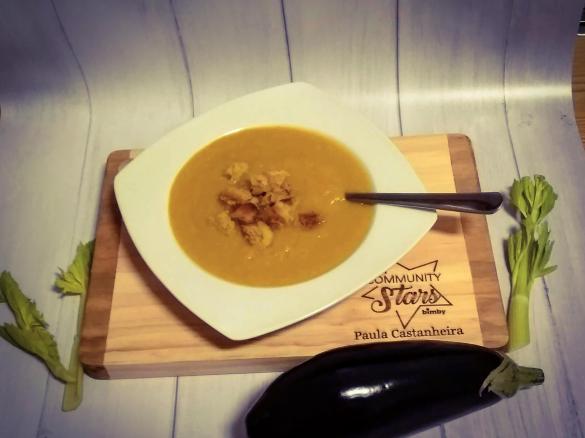 Sopa de Aipo, Beringela e Cenoura