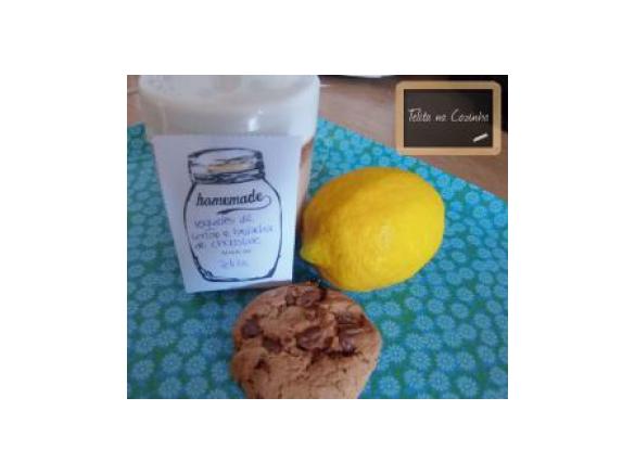 iogurtes de limão e bolacha de chocolate