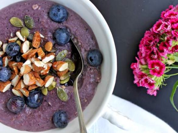 Papas de aveia e mirtilos