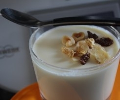 Iogurte de leite condensado com ananás