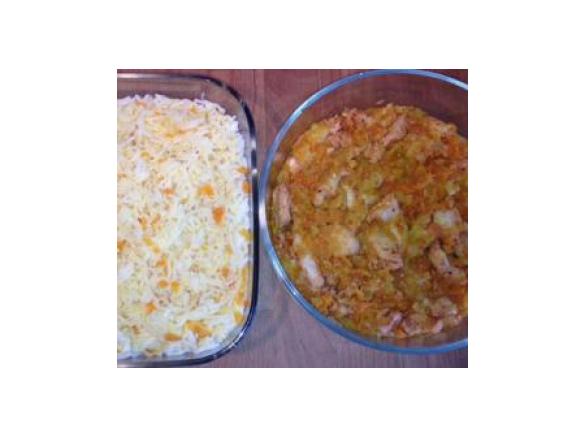 Tiras de frango aromático com arroz de cenoura (2 em 1)