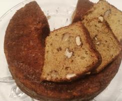 Bolo de maçã, cenoura, noz e canela