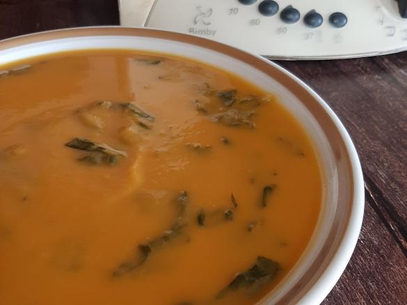 Sopa de Batata Doce e Agrião