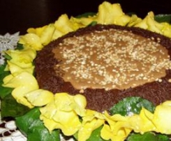 "Girassol"Bolo de Chocolate com cobertutura de Chocolate e mousse de chocolate