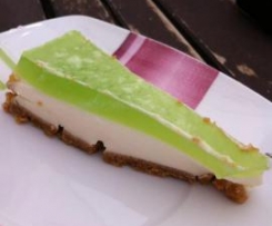 Cheesecake com gelatina de Maçã