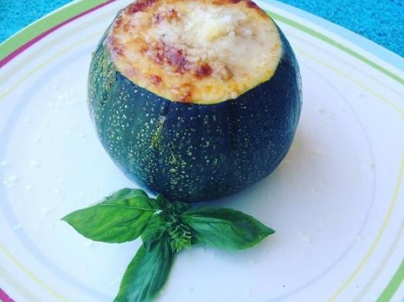 Curgettes redondas recheadas com carne picada e queijo creme