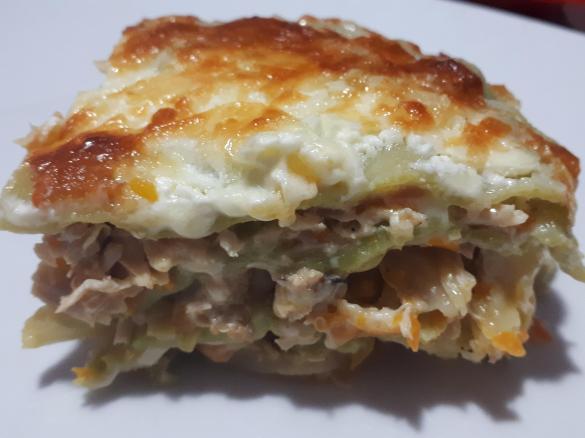 Lasanha de frango com massa fresca de espinafres