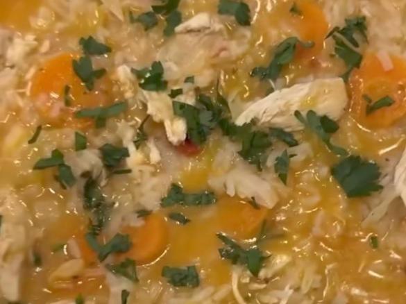 Arroz de legumes com frango (Iva Gama)