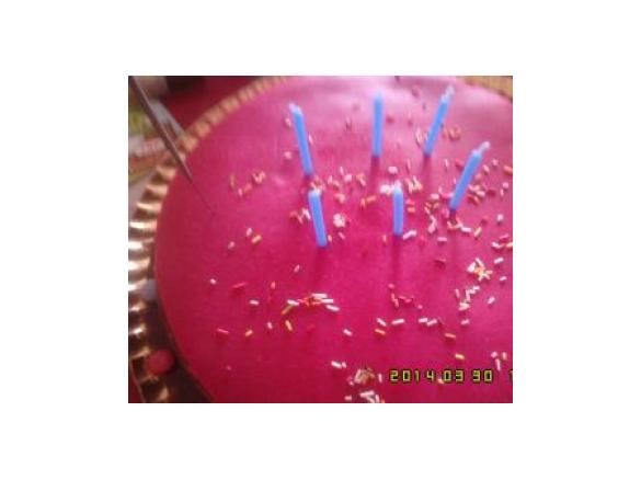 Bolo de framboesa e de morangos