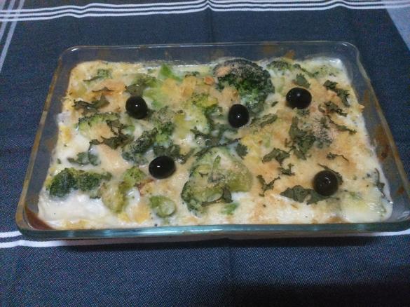 Variante Bacalhau com bróculos e Béchamel light