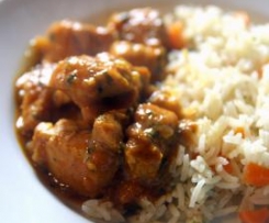 Caril de peito de frango