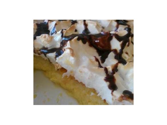 Pudim de coco e merengue