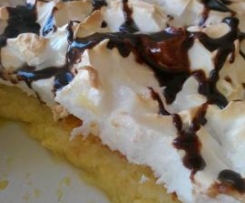 Pudim de coco e merengue