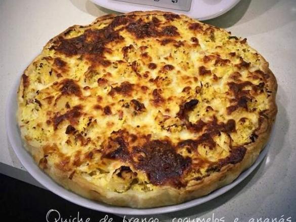 Quiche de frango, cogumelos e ananás 